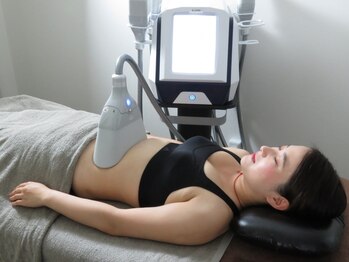 月の詩の写真/部分最新機械導入!脂肪細胞に直接アプローチ☆脂肪冷却で理想のボディラインへ♪