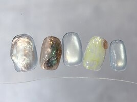 ペールブルー