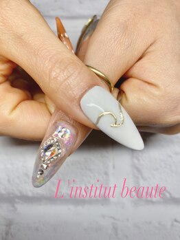 ランスティチュ ボーテ(L'institut beaute)/アシンメトリー