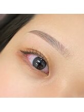 ビューステージ アイブロウサロン 天神/韓国風平行眉