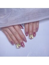 ゾウゾウ(Zow Zow)/蝶々ネイル♪