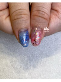 ピンクとブルーの宇宙ネイル