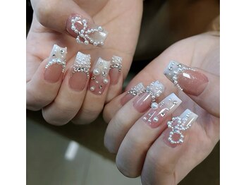 マルチューネイル 池袋(MARUCHU NAIL)/持ち込みデザイン、やり放題