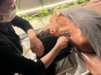 モンデュ(MonDue)の写真/【手技×マシンのWアプローチ】微弱電流リンパボーラーで慢性的な首肩こりを根本からほぐす贅沢ヘッドスパ