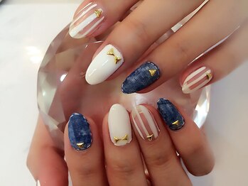 ネイルケアサロンエルミタージュ/デニムデザイン♪