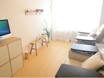 プアマナネイル(Puamana nail)の写真/店内はソフトジャズと心地いい日差しに包まれてアットホームな空間でリラックス♪