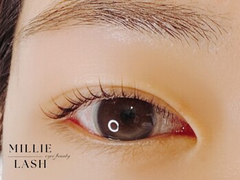 ミリーラッシュ 伊勢崎店(millie lash)の写真/朝が楽しみになる♪まつ毛に優しいトリートメントカールで、いつまでも美しく！