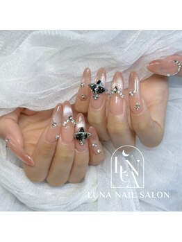 ルナ 東中野(LUNA)の写真/華やかなデザインもお任せ♪人気のマグネットネイルを使用したデザインも多数!パーツも豊富で華やかに!