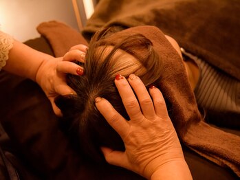 ルポプラス(Repos+)/施術風景1ドライヘッドスパ