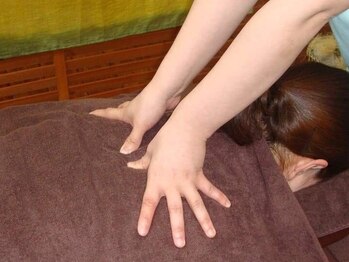 ファースト 藤が丘の写真/首・肩のつらさ、もみほぐしでスッキリ解消！仕事終わりにもみほぐしで日頃の疲れを一気に◎