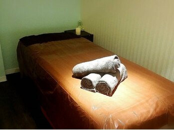 モア ウール/個室で施術！