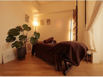 ユニット(unit)/内装はカフェ風のお洒落サロン