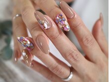 ネイルサロン R/トレンドマンスリーコース２