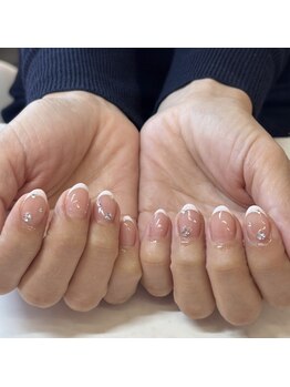 ピンクフレンチネイル