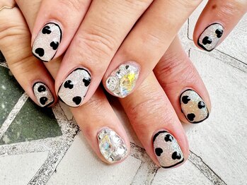 クォーターリゾートネイル(QUARTER RESORT nail)/ハートドットネイル☆