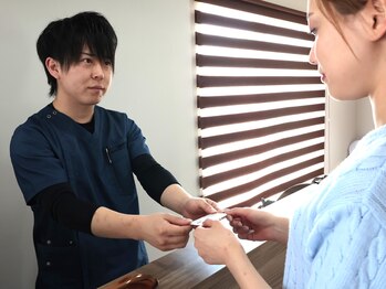 ヒカリノ接骨院 整体院 西岐阜/【受付】