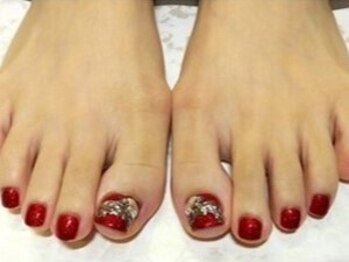 仙殊の写真/【角質ケア付きフットメニューが人気◎】普段ハンドネイルが出来ない方にもおすすめ！おしゃれは足元から♪