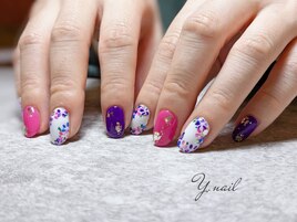 陶器のようなフラワーデザイン