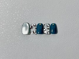 ヒョウ柄ネイル