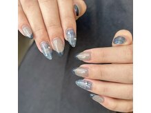 ライズ(rise)の雰囲気（秋ネイルサンプルも多数ございます☆）
