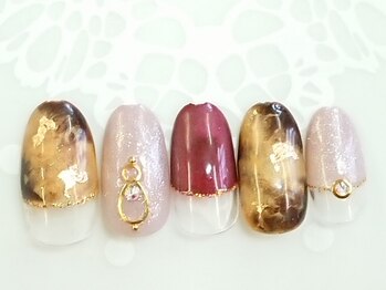 ネイルサロン ハース(Hearth)/華やかなジェルネイル☆