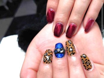 アンバーテン(Amber10)/持ち込みデザイン|ジェルネイル