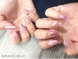 ピンクニュアンス×ホロネイル