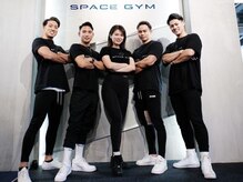 スペースジム 西新宿店(SPACE GYM)の雰囲気（全トレーナー大会タイトル取得者！）