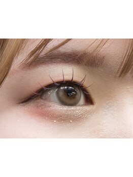 ナチュラル上品な目元にしたい