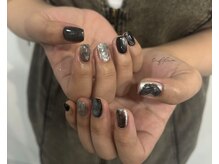 ネイルサロン ティフィン(tiffin)/～ｓｉｌｖｅｒ×ｂｌａｃｋ～