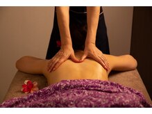 経験豊富なスタッフによるオールハンドの癒し施術♪