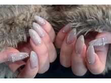 大人可愛い♪マグネットネイル