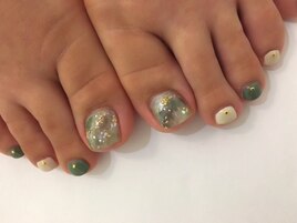 retreat nail