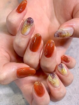 ワイ デゥ シルク(Y de Silk)の写真/【完全個室のプライベートサロン】1ヶ月共にするネイルだからこそ満足できる仕上がりのお手伝いをします！