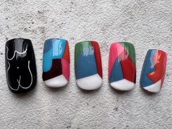 シープラスエー(C+A)/個性派カラフルタイルネイル