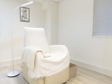 個室リクライニングチェアでゆったりと♪