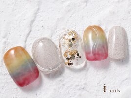 多色グラデーションネイル8000円