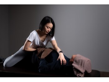 全力ストレッチ 浦和店/施術中