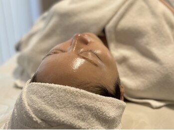 プレナ(PLENA)の写真/しぶといお悩みに終止符を★年齢を重ねるごとに気になるお悩みを解消♪美白・小ジワケアにも◎