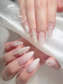 レース＆クロス（十字架）ネイル