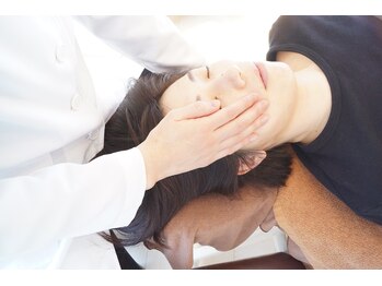 ボディーバランス モア(body balance MOA)/顔のパーツも適切な位置へ再配置