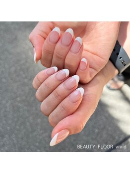 ビューティーフロア ビビット サロンアンドスクール(BEAUTYFLOOR vivid salon&school)/ホワイトフレンチ★
