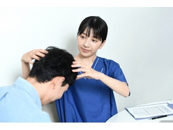 せんじゅ美骨整体院/頭皮も刺激 微細針センボン!