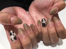 テラスアヴェダ ららぽーとエキスポシティ(Terrace AVEDA)/牛柄