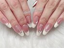 ホワイト×ゴールドネイル