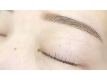 【アイブロウワックス】男女人気！眉毛にコンプレックスを持っている方はご来店頂き是非ご相談下さい！