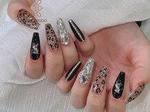 ウメネイルスタジオ(UME NAIL STUDIO)/長さだしやり放題×つけ放題