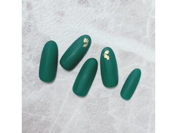 ビューティーネイルサロン クリアーズ(Clears)/金箔×緑×マットワンカラー