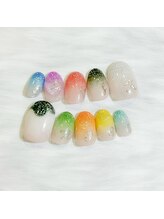 キュント(Qun’t)/推しカラーとイニシャルネイル