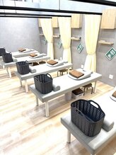 グロウアップ鍼灸整骨院 ベイシア彦根(GROWUP鍼灸整骨院)/清潔で明るい店内◎
